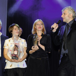 Die ROLAND-Preisträger 2011 nehmen den Preis entgegen.